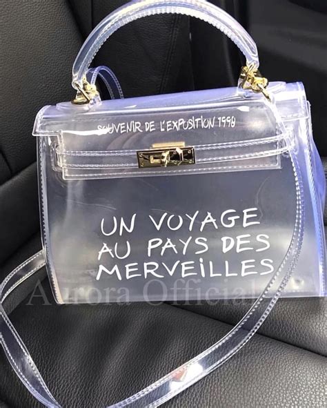 Clear Un Voyage Bag .